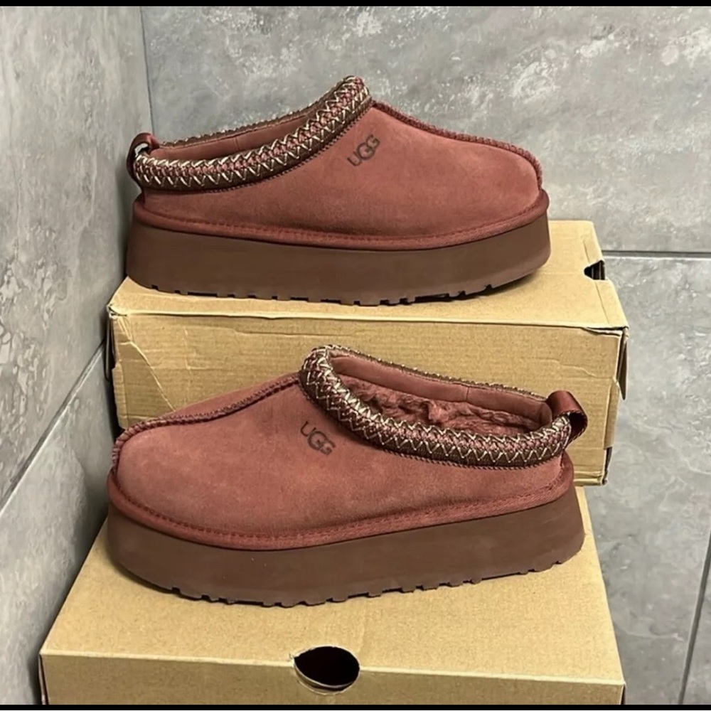 UGG TAZZ